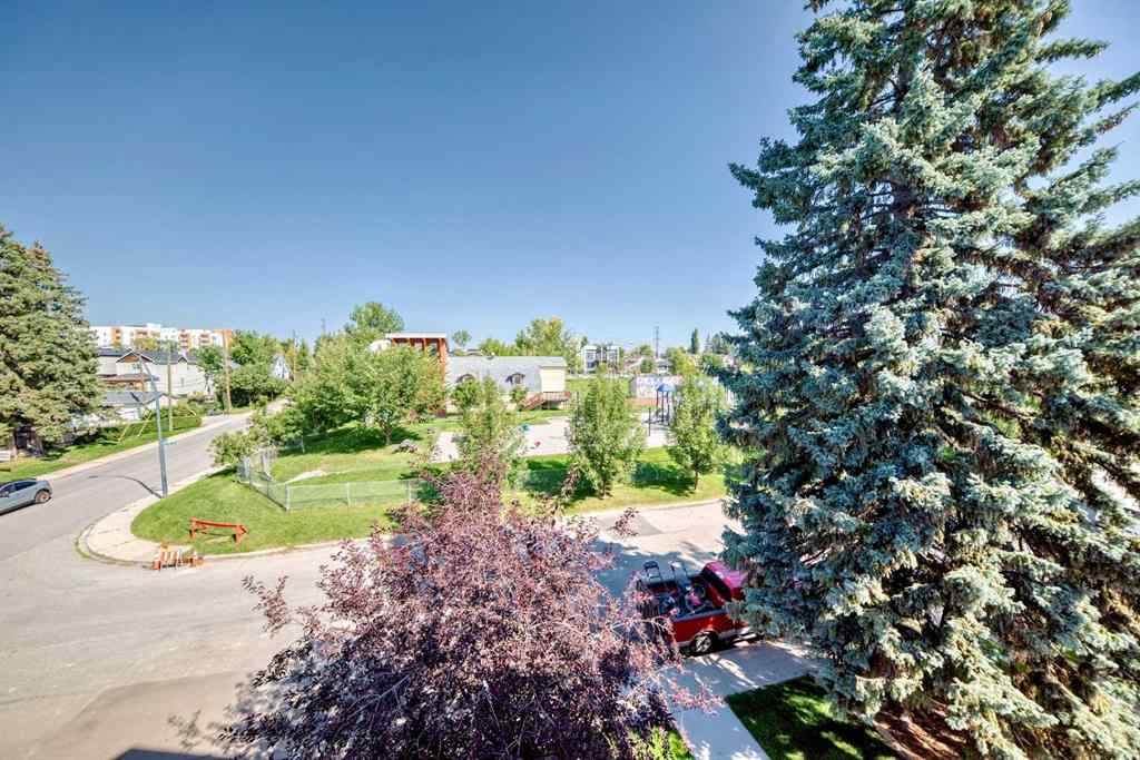 MLS® A2251796 - 643 53 Avenue SW in Windsor Park Calgary, Residential