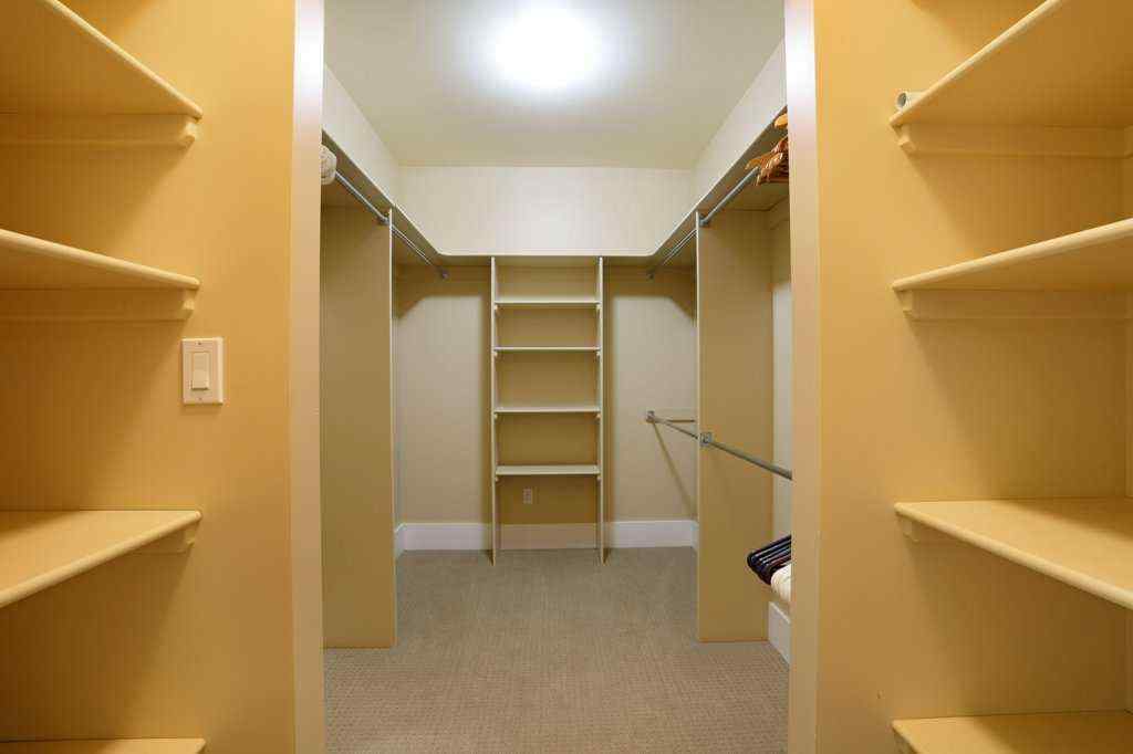 MLS® A2251801 - 1024 Cassils Road W in West End Brooks, Residential