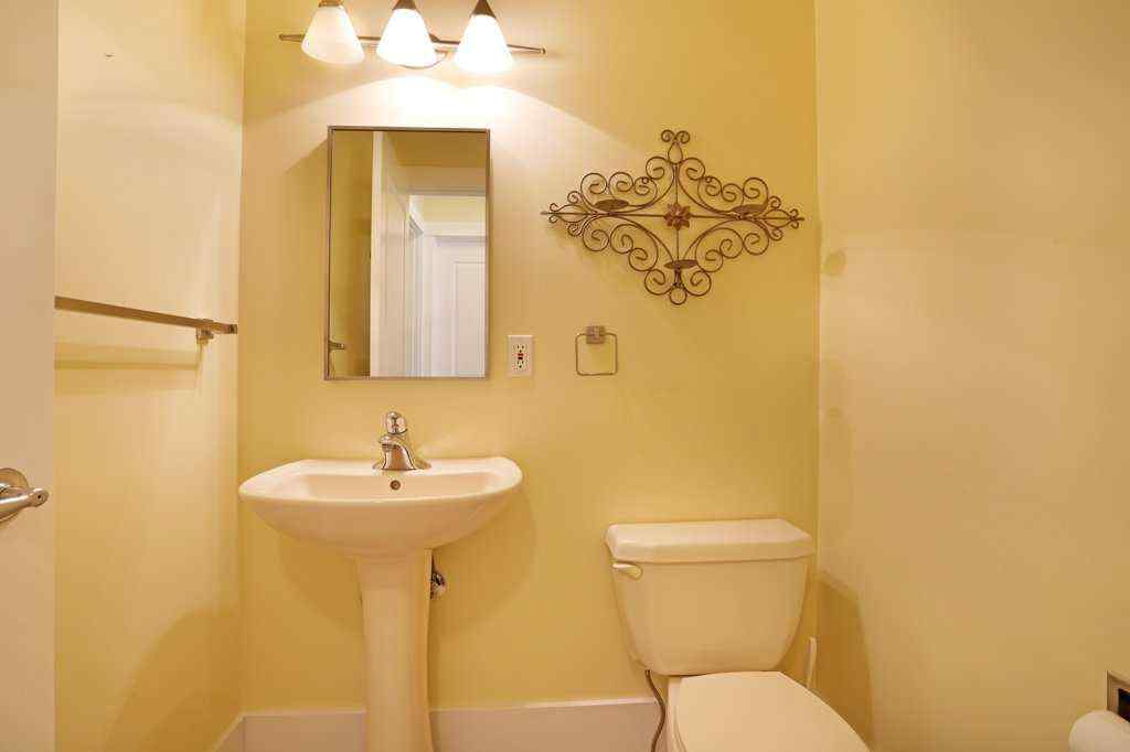 MLS® A2251801 - 1024 Cassils Road W in West End Brooks, Residential