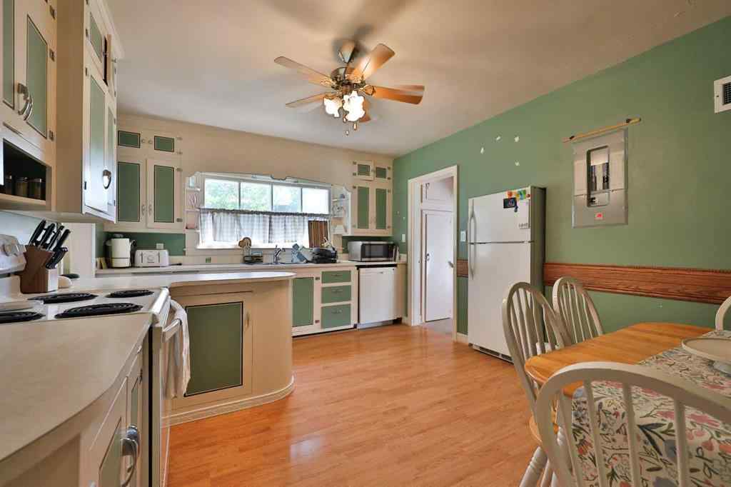 MLS® A2251803 - 38 Broadway S   in NONE Raymond, Residential