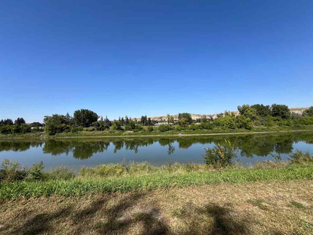 MLS® A2251810 - 1408 Newcastle Trail  in Newcastle Drumheller, Residential