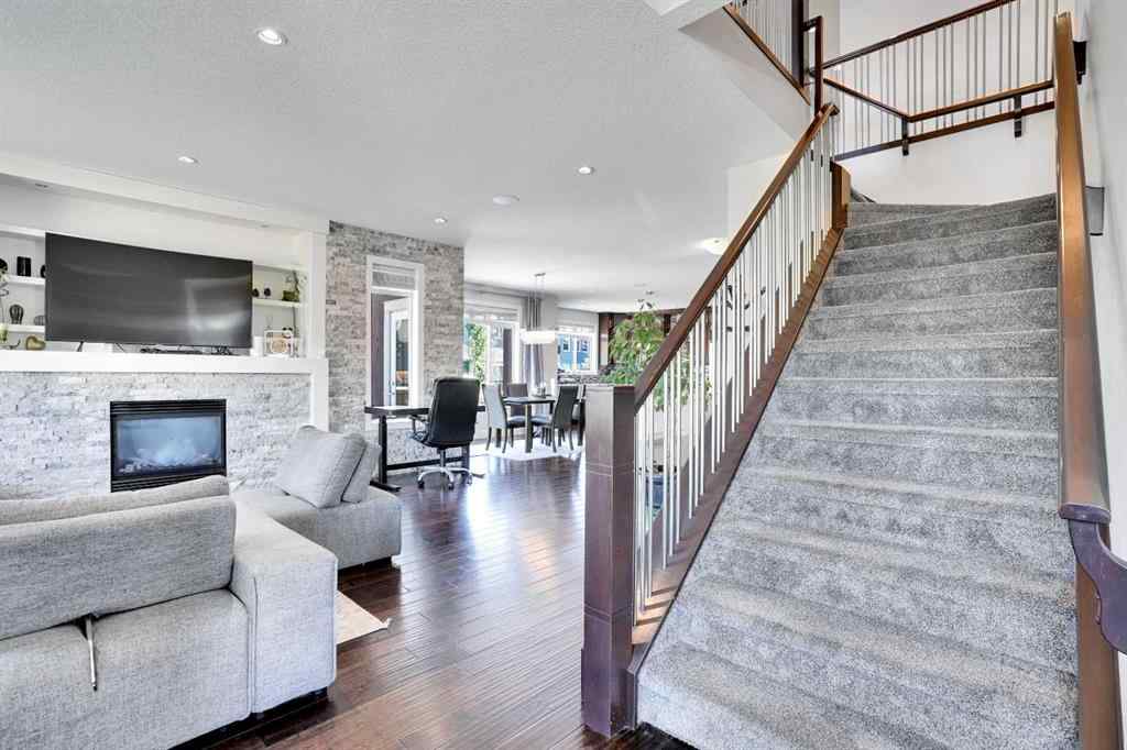 MLS® A2251818 - 172 Kinniburgh Way Chestermere   in Kinniburgh North Chestermere, Residential