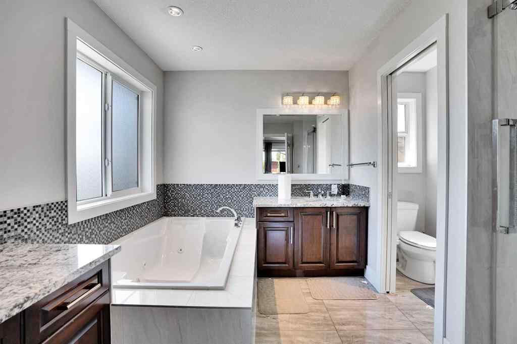 MLS® A2251818 - 172 Kinniburgh Way Chestermere   in Kinniburgh North Chestermere, Residential