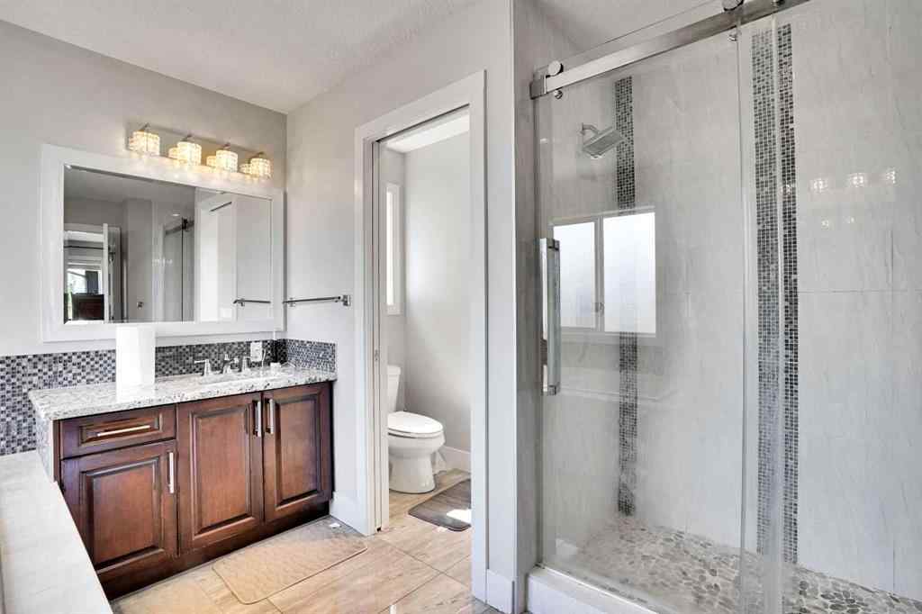 MLS® A2251818 - 172 Kinniburgh Way Chestermere   in Kinniburgh North Chestermere, Residential