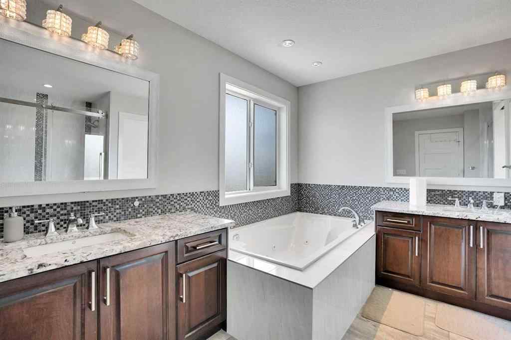 MLS® A2251818 - 172 Kinniburgh Way Chestermere   in Kinniburgh North Chestermere, Residential