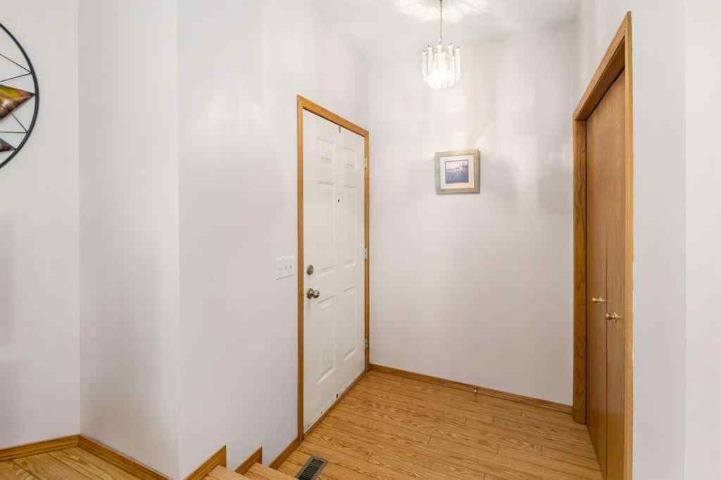 MLS® A2251829 - 45 Costa Mesa Close NE in Monterey Park Calgary, Residential