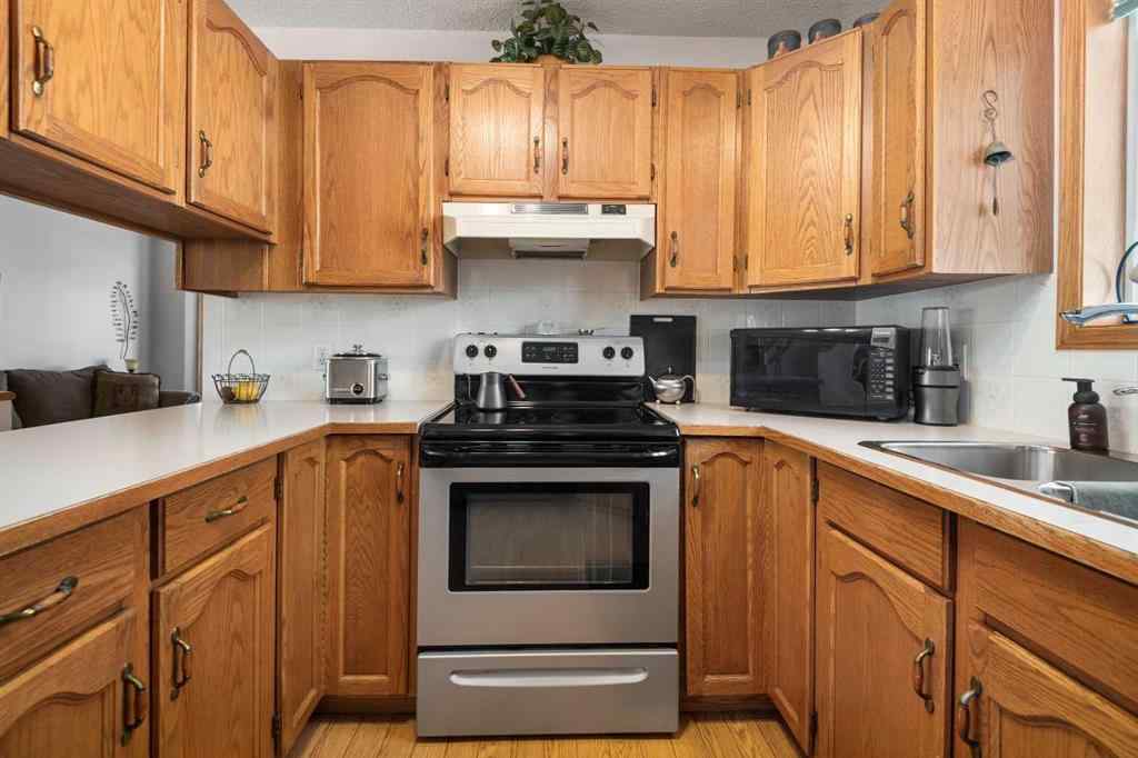 MLS® A2251829 - 45 Costa Mesa Close NE in Monterey Park Calgary, Residential