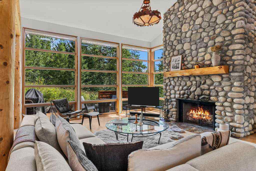 MLS® A2251831 - 24 Blue Grouse Ridge  in Silvertip Canmore, Residential