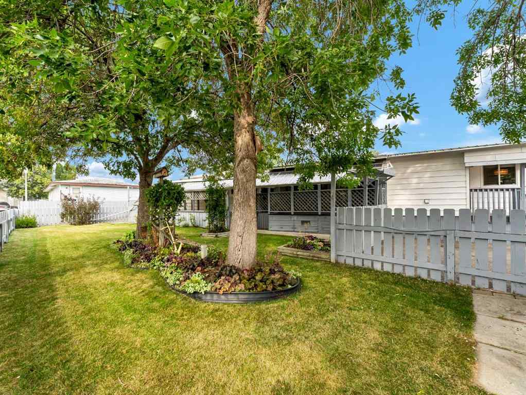 MLS® A2251832 - 135 Anson Avenue SW in SW Hill Medicine Hat, Residential