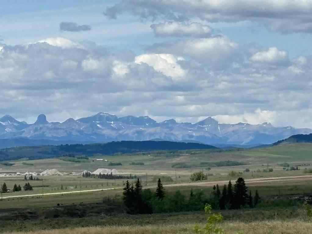 MLS® A2251841 - 131 Heritage Heights  in Heritage Hills Cochrane, Residential