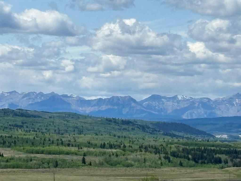 MLS® A2251841 - 131 Heritage Heights  in Heritage Hills Cochrane, Residential