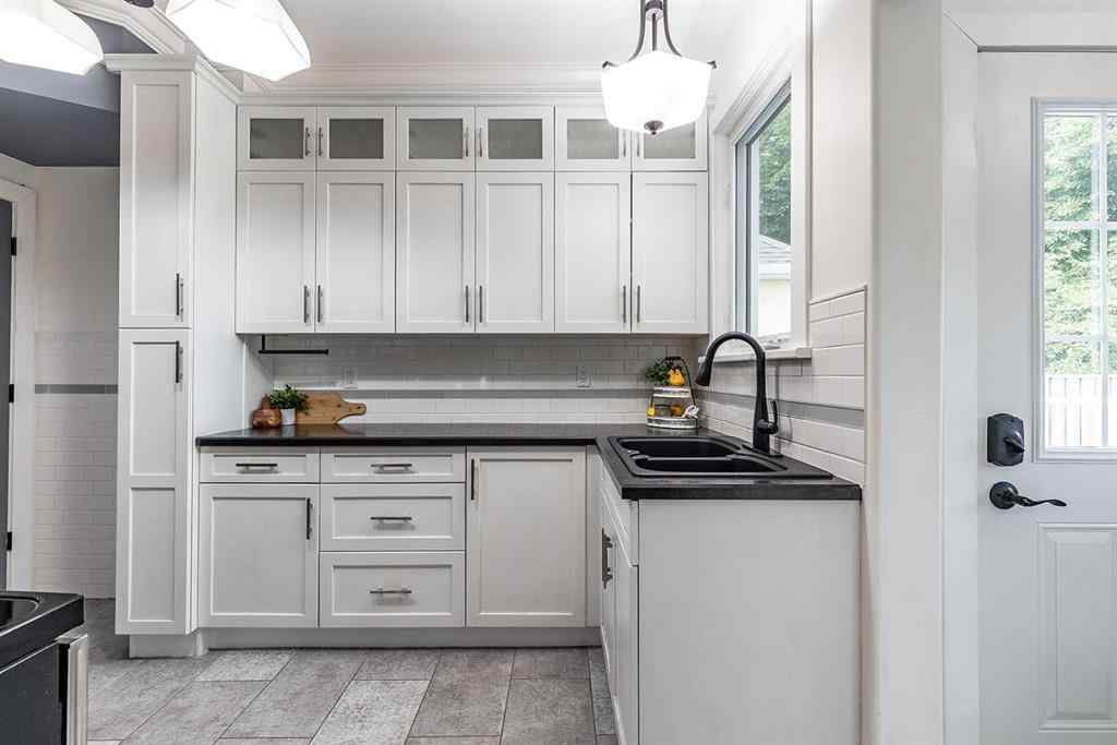 MLS® A2251844 - 42 4 Street SE in SE Hill Medicine Hat, Residential