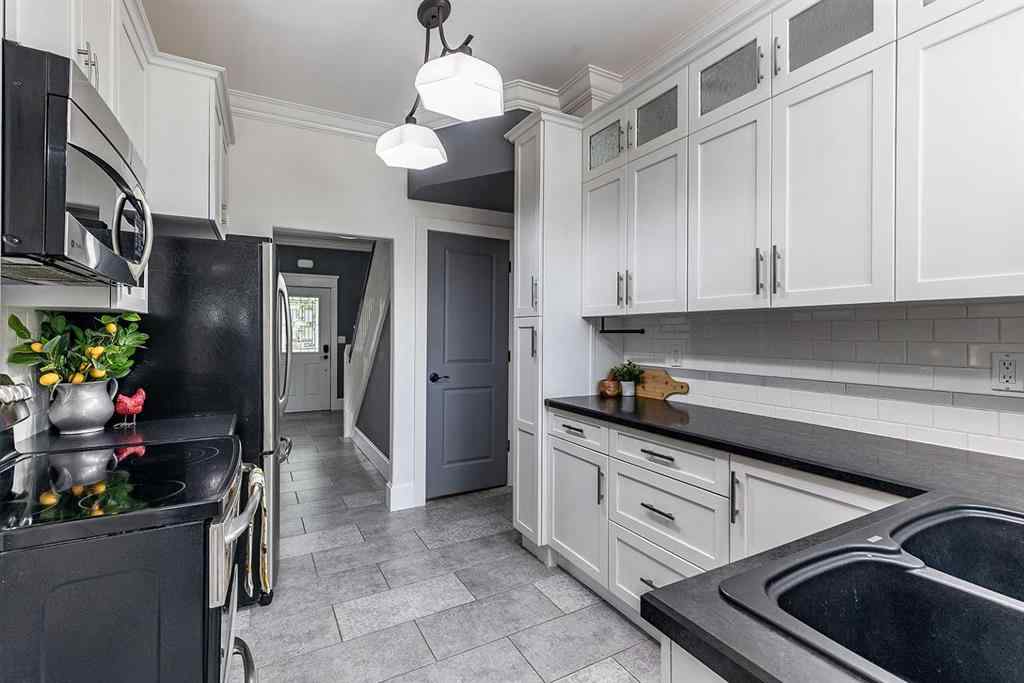 MLS® A2251844 - 42 4 Street SE in SE Hill Medicine Hat, Residential