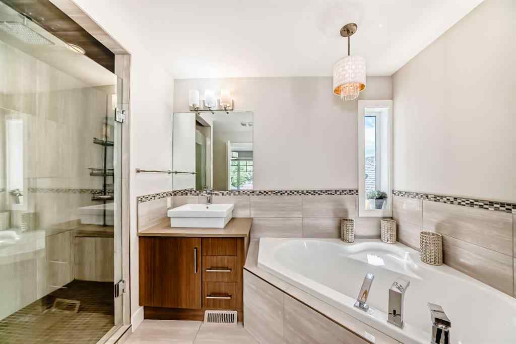 MLS® A2251849 - Unit #2 924 3 Avenue NW in Sunnyside Calgary, Residential