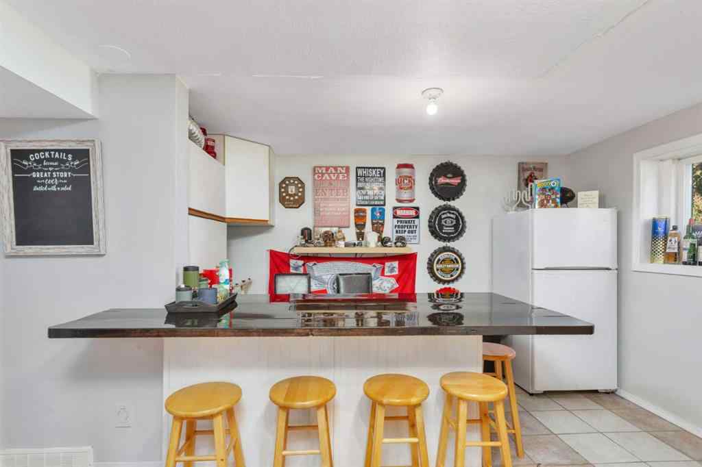 MLS® A2251856 - 404 3 Avenue SW in NONE Sundre, Residential