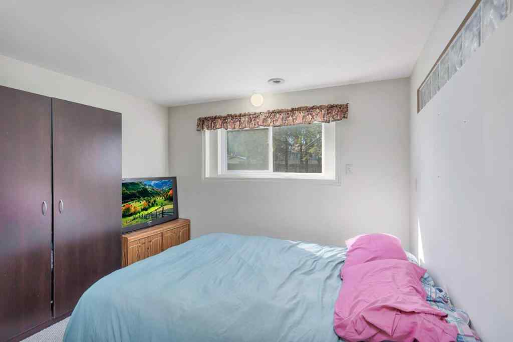 MLS® A2251856 - 404 3 Avenue SW in NONE Sundre, Residential