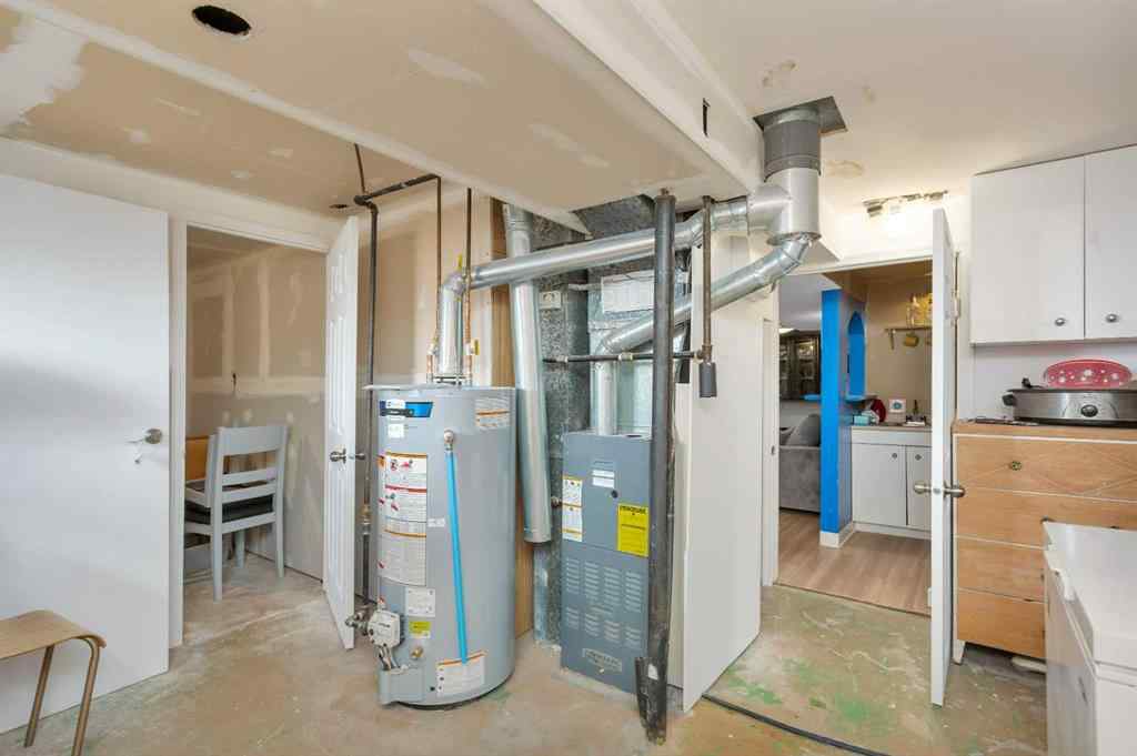 MLS® A2251856 - 404 3 Avenue SW in NONE Sundre, Residential
