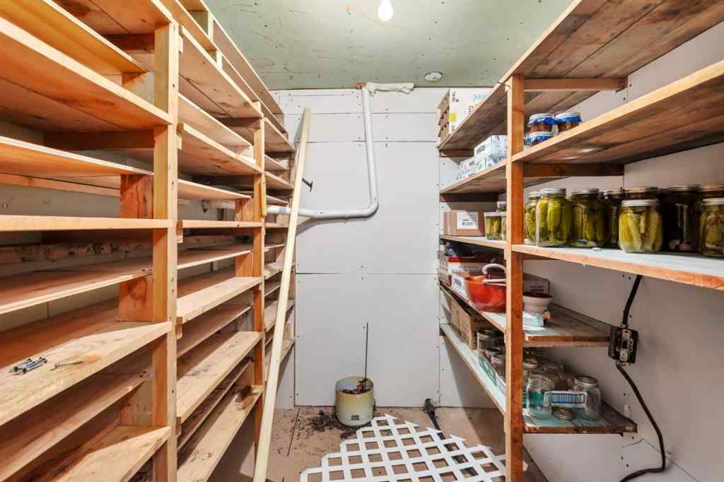 MLS® A2251856 - 404 3 Avenue SW in NONE Sundre, Residential