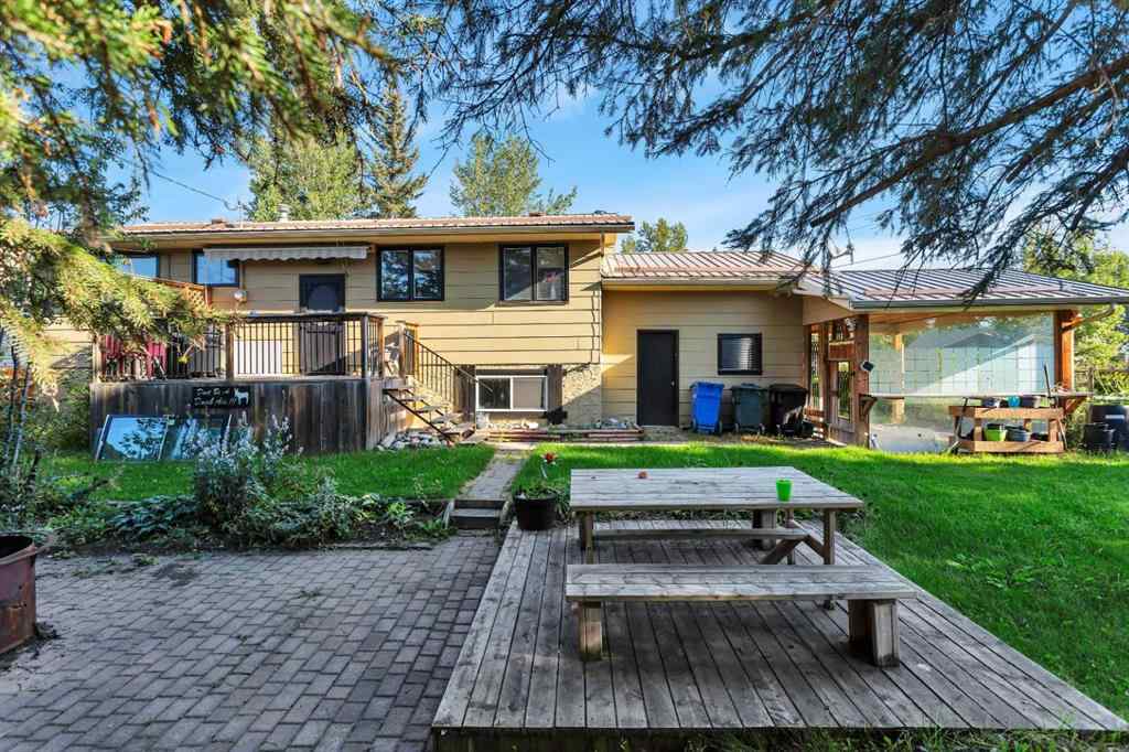 MLS® A2251856 - 404 3 Avenue SW in NONE Sundre, Residential