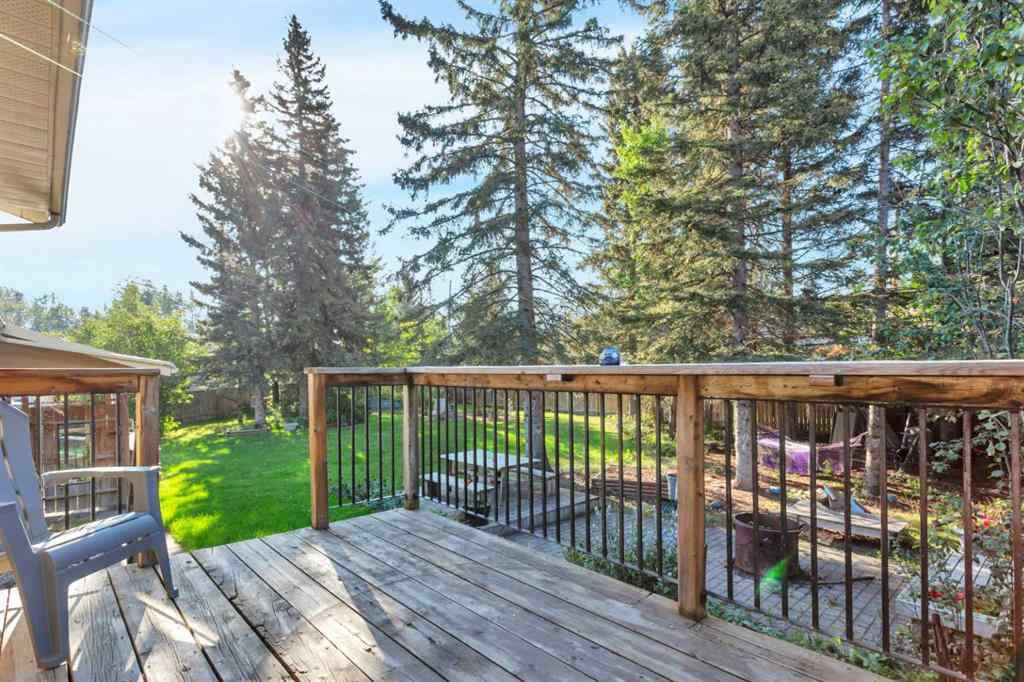 MLS® A2251856 - 404 3 Avenue SW in NONE Sundre, Residential