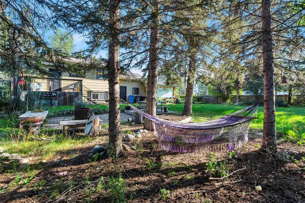 MLS® A2251856 - 404 3 Avenue SW in NONE Sundre, Residential