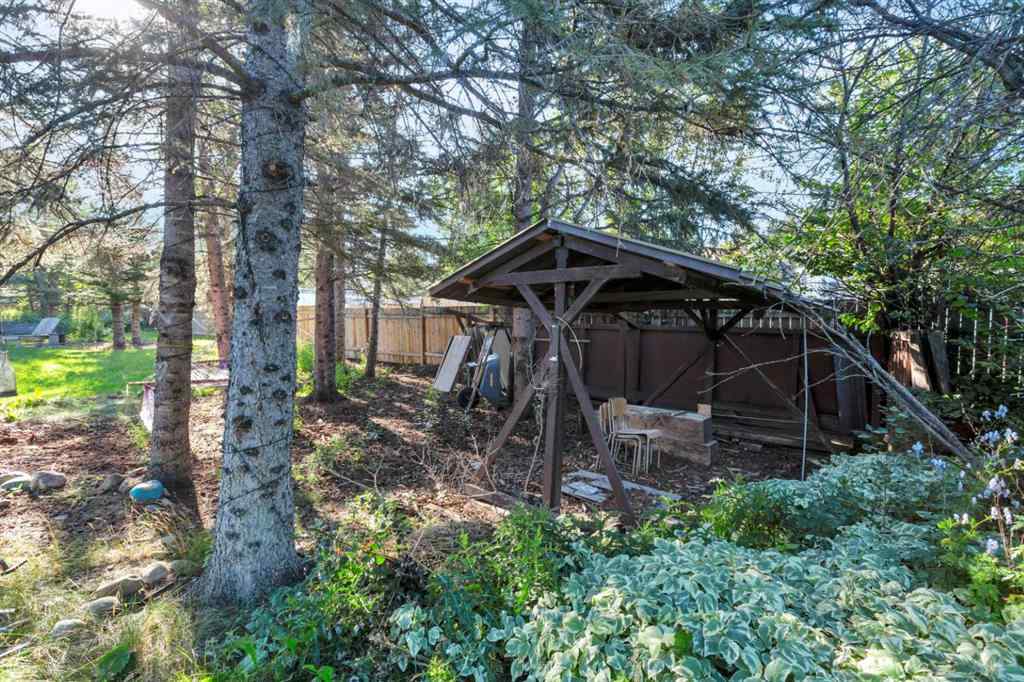 MLS® A2251856 - 404 3 Avenue SW in NONE Sundre, Residential