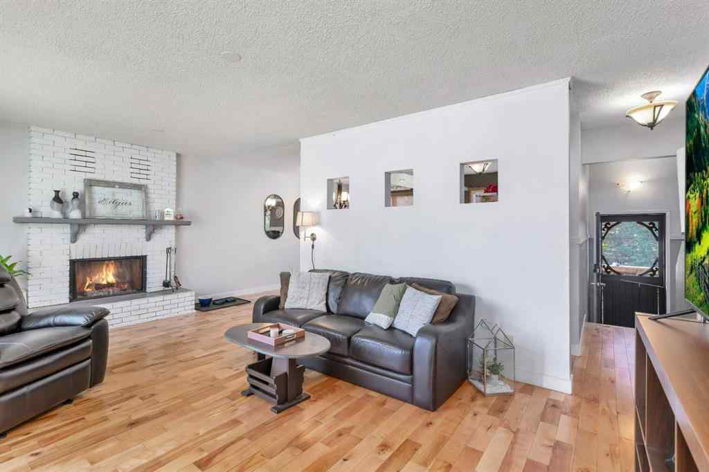 MLS® A2251856 - 404 3 Avenue SW in NONE Sundre, Residential