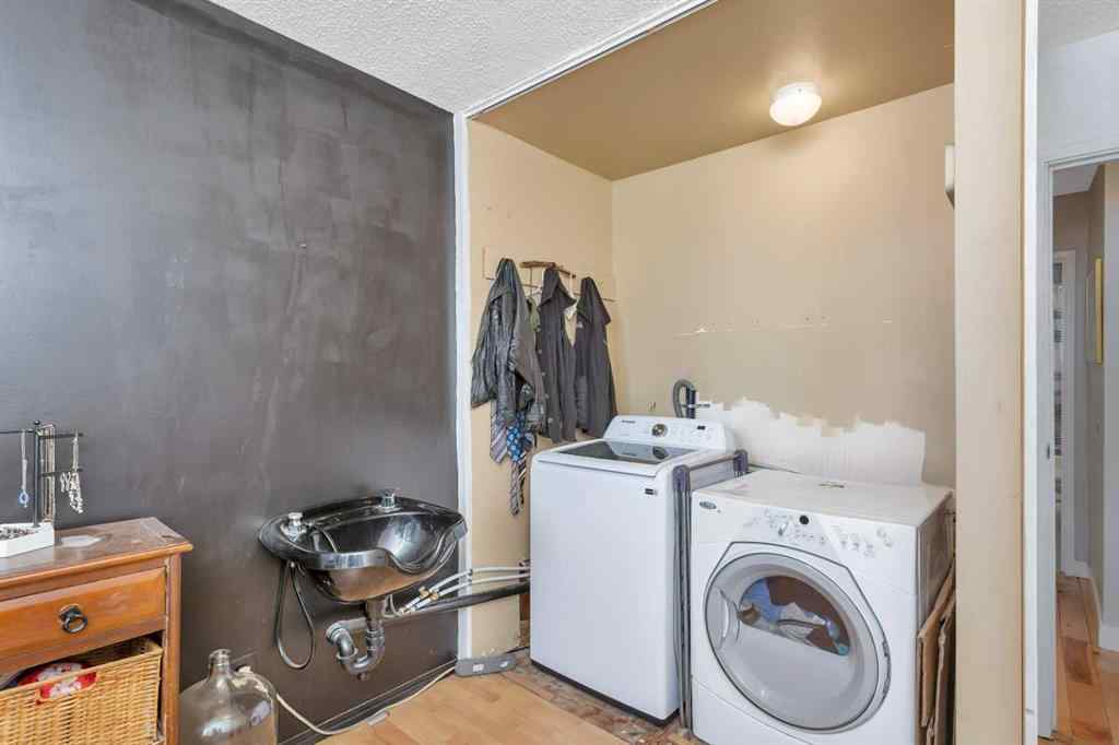 MLS® A2251856 - 404 3 Avenue SW in NONE Sundre, Residential