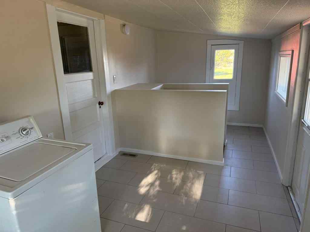MLS® A2251859 - 32 2 Street W in NONE Arrowwood, Residential