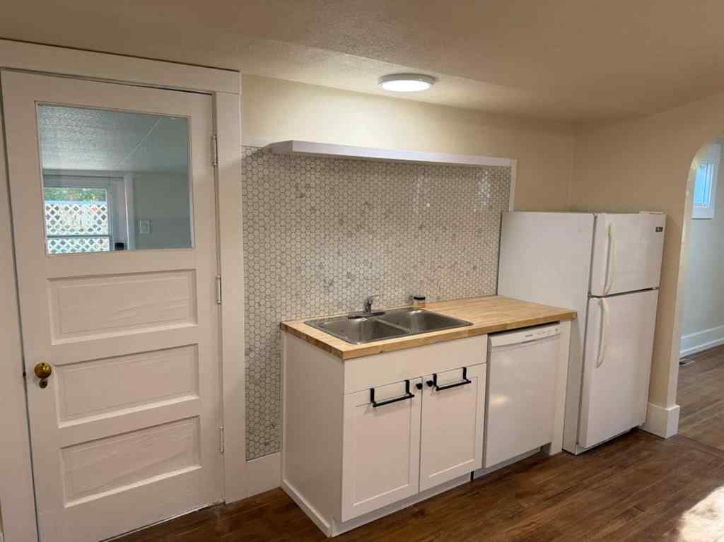 MLS® A2251859 - 32 2 Street W in NONE Arrowwood, Residential
