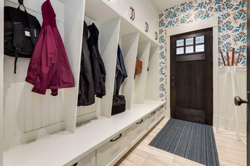 MLS® A2251864 - 4211 17 Street SW in Altadore Calgary, Residential
