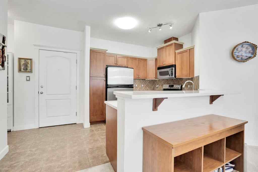 MLS® A2251871 - Unit #323 20 Discovery Ridge Close SW in Discovery Ridge Calgary, Residential