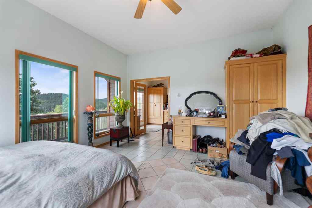 MLS® A2251872 - 11 Black Bear Lane  in Square Butte Rural Foothills County, Residential