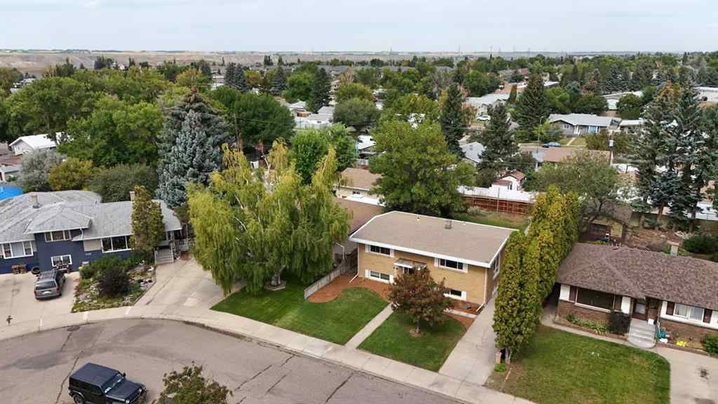 MLS® A2251874 - 1107 12 Avenue N in NONE Lethbridge, Residential