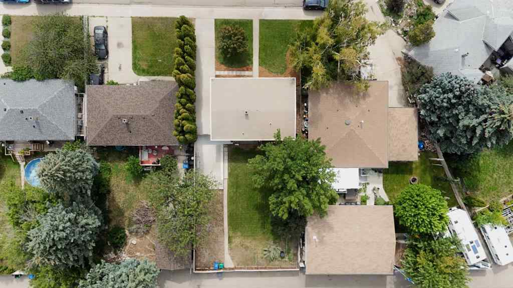MLS® A2251874 - 1107 12 Avenue N in NONE Lethbridge, Residential