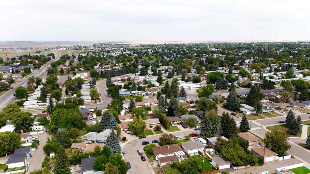 MLS® A2251874 - 1107 12 Avenue N in NONE Lethbridge, Residential