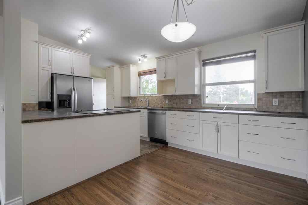 MLS® A2251874 - 1107 12 Avenue N in NONE Lethbridge, Residential