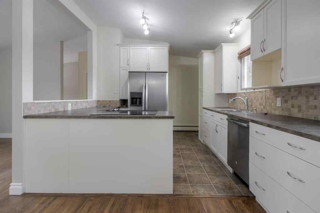 MLS® A2251874 - 1107 12 Avenue N in NONE Lethbridge, Residential