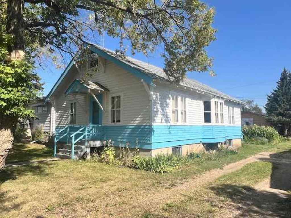 MLS® A2251878 - 4811 46 Avenue  in Forestburg Forestburg, Residential