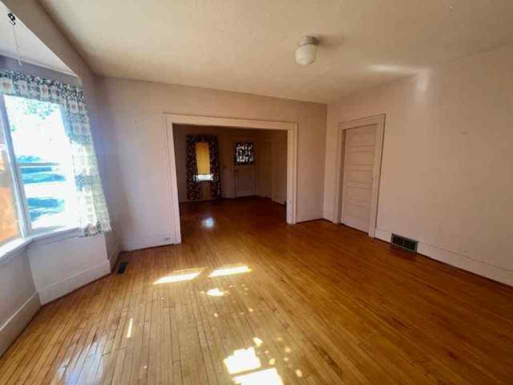 MLS® A2251878 - 4811 46 Avenue  in Forestburg Forestburg, Residential