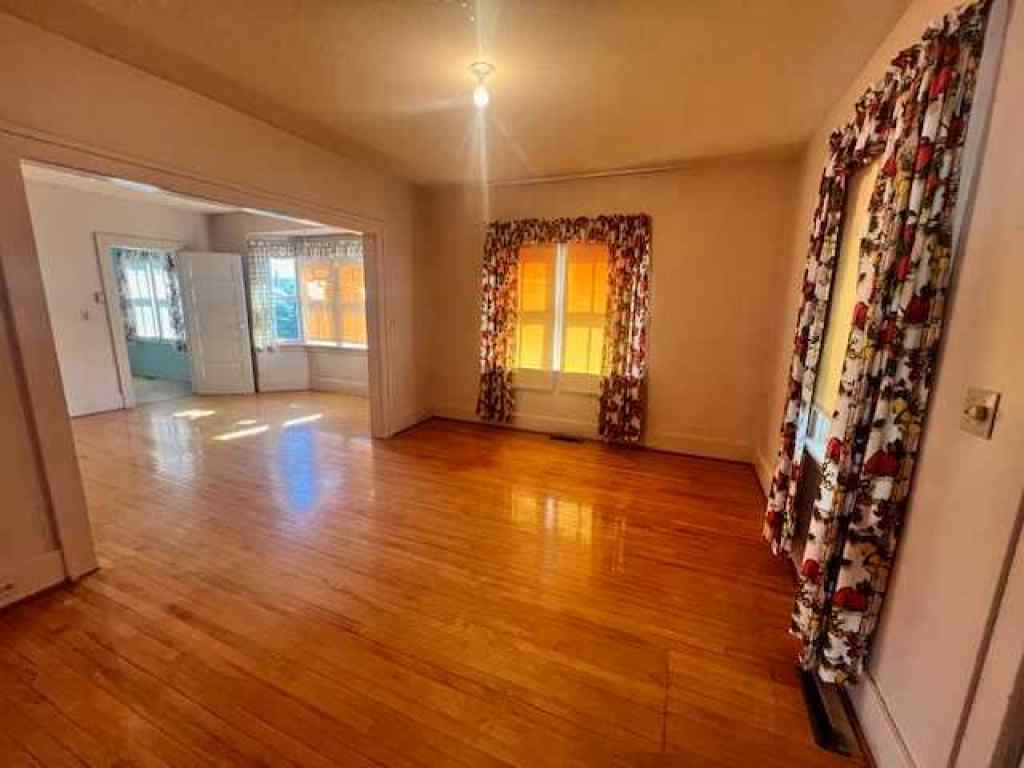 MLS® A2251878 - 4811 46 Avenue  in Forestburg Forestburg, Residential
