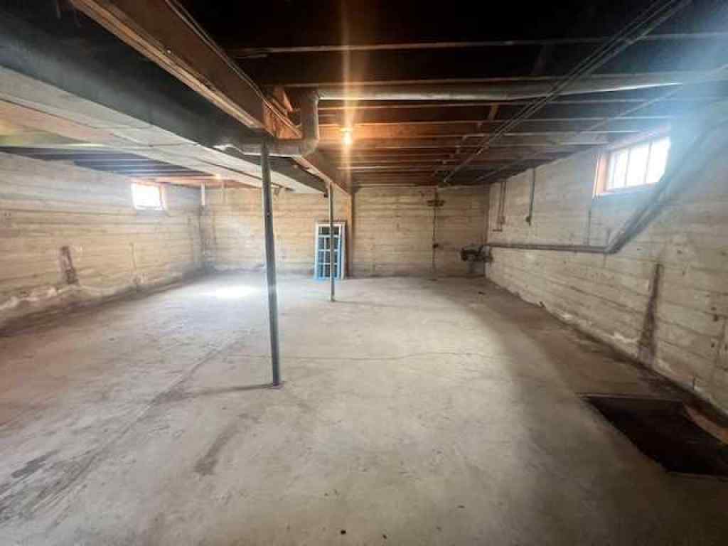 MLS® A2251878 - 4811 46 Avenue  in Forestburg Forestburg, Residential