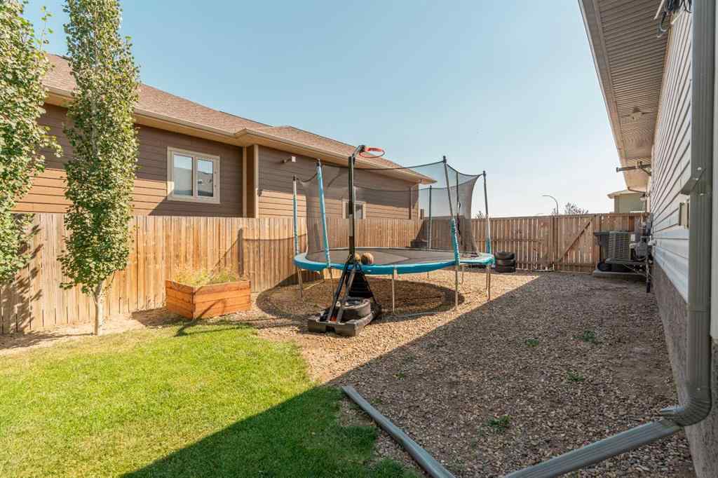 MLS® A2251881 - 263 Westview Crescent West   in NONE Bow Island, Residential