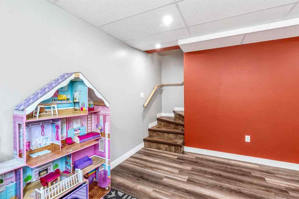 MLS® A2251881 - 263 Westview Crescent West   in NONE Bow Island, Residential