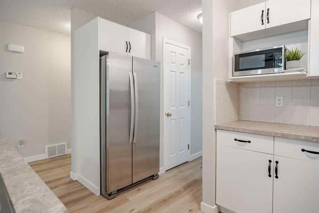 MLS® A2251883 - 1450 Smith Avenue  in NONE Crossfield, Residential