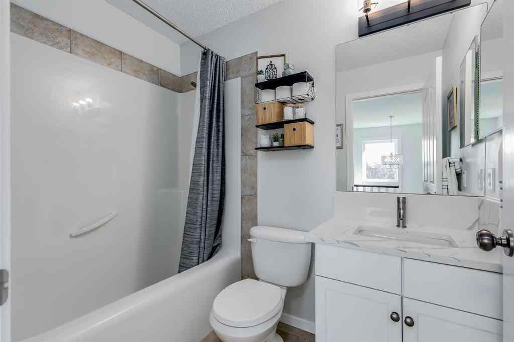 MLS® A2251886 - 522 Stonegate Road NW in Stonegate Airdrie, Residential