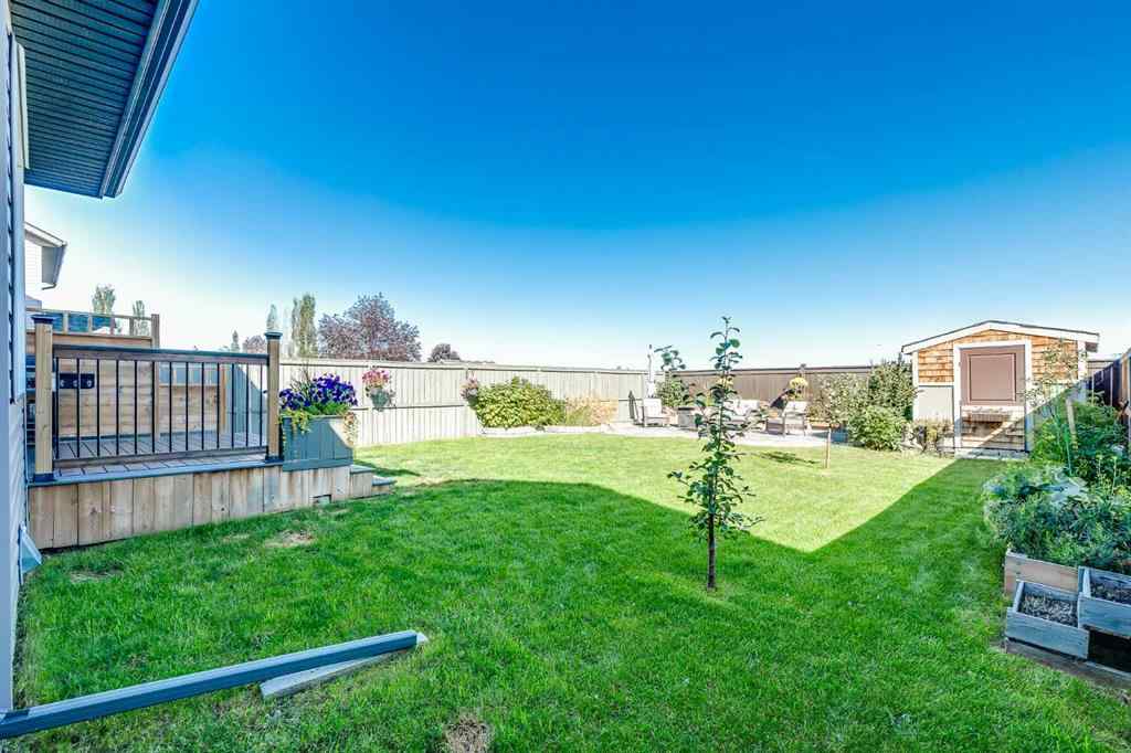 MLS® A2251886 - 522 Stonegate Road NW in Stonegate Airdrie, Residential