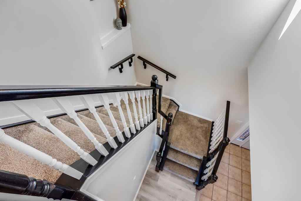 MLS® A2251886 - 522 Stonegate Road NW in Stonegate Airdrie, Residential