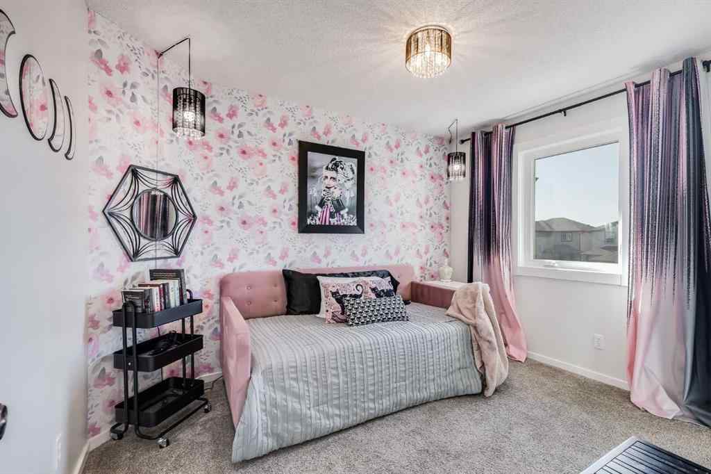 MLS® A2251886 - 522 Stonegate Road NW in Stonegate Airdrie, Residential