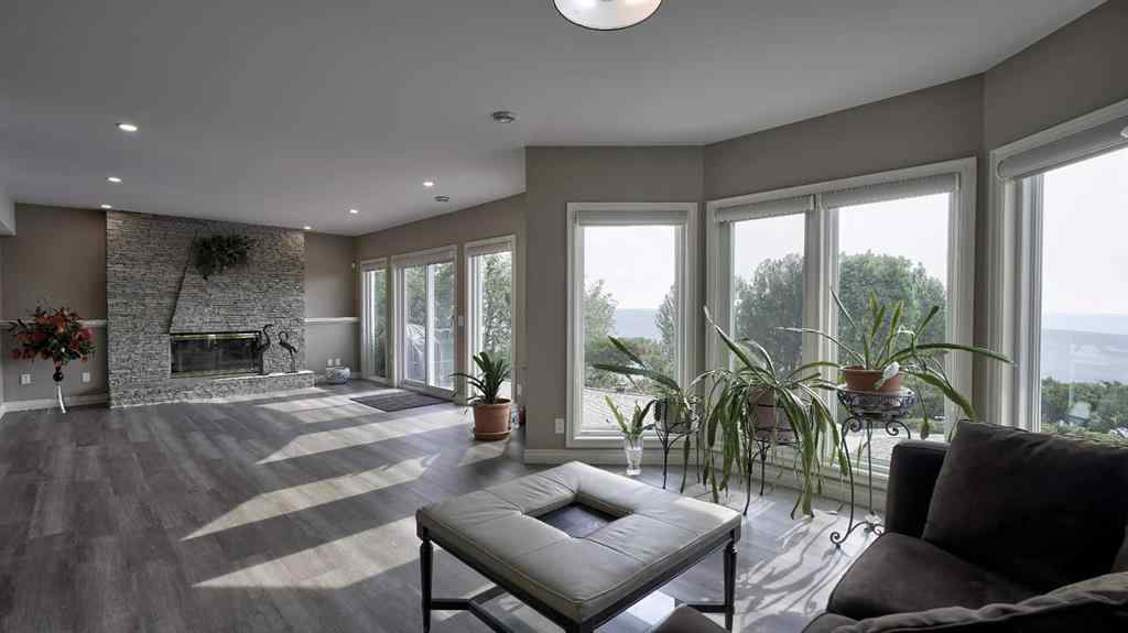 MLS® A2251887 - 57 Edelweiss Point NW in Edgemont Calgary, Residential